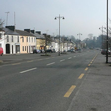 Inviting 4-Bed House In Strokestown Villa Exterior photo