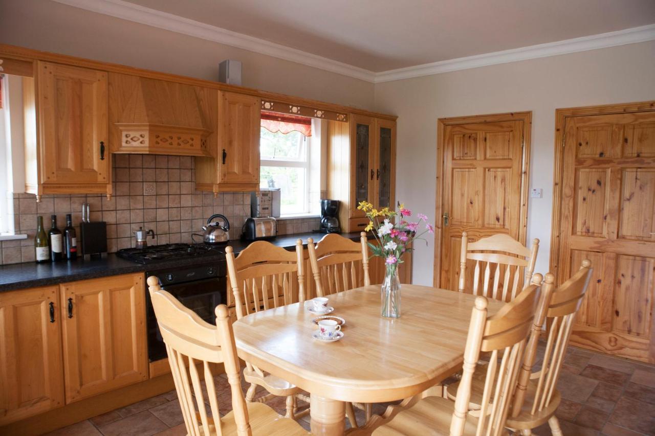 Inviting 4-Bed House In Strokestown Villa Exterior photo