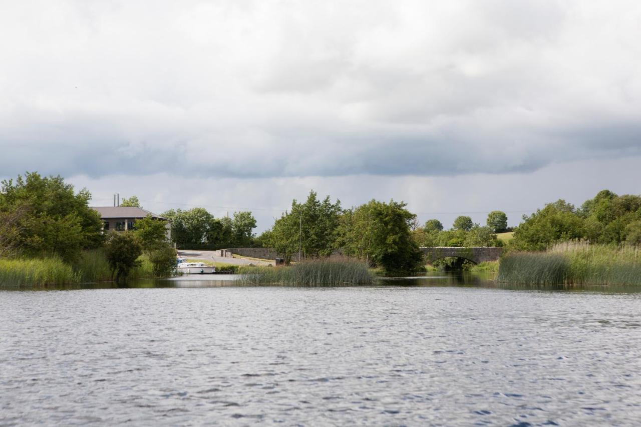 Inviting 4-Bed House In Strokestown Villa Exterior photo